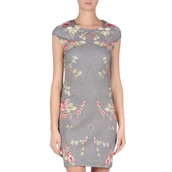 NWT $585 McQ Alexander McQueen dress. M - Picture 2 of 7